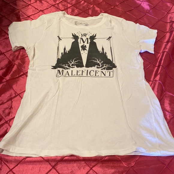 Disney Tops - Hot topic maleficent graphic tee